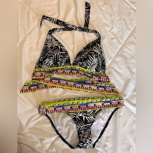 Women’s two piece swim NWOT